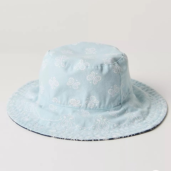 Free People Bandanna Bucket Hat NWT - Picture 6 of 8